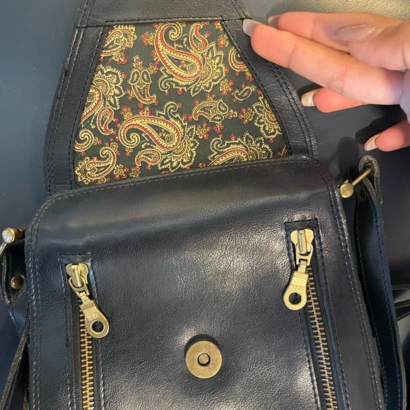 La Borsa Hand Bag - Picture 3 of 5